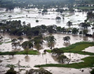 منطقة مغمورة بالمياه في مقاطعة إسكوينتلا جنوب العاصمة غواتيمالا سيتي (الفرنسية) 