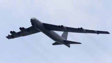 قاذفة قنابل استراتيجية أمريكية من طراز "B-52" 